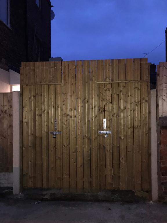 Casa Fresa Franks Serviced Accommodation Liverpool Dış mekan fotoğraf